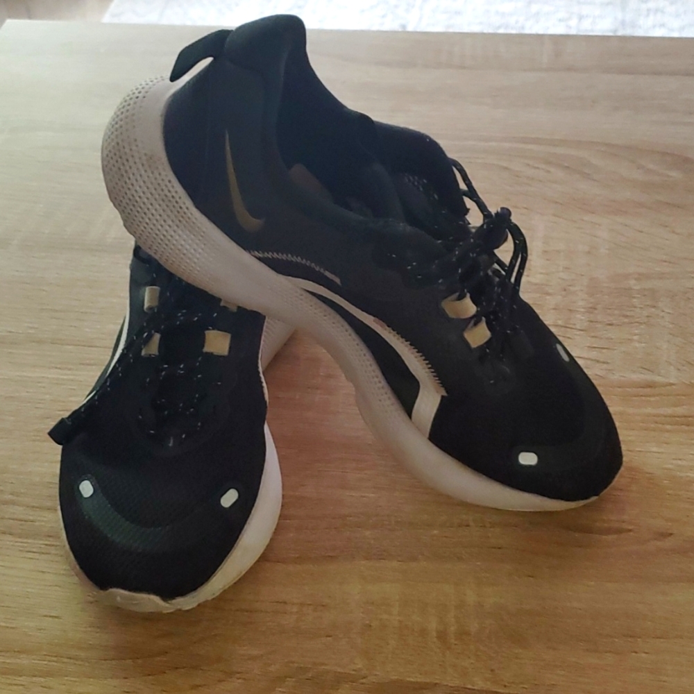 Nike ReactEscape RN womens 9.